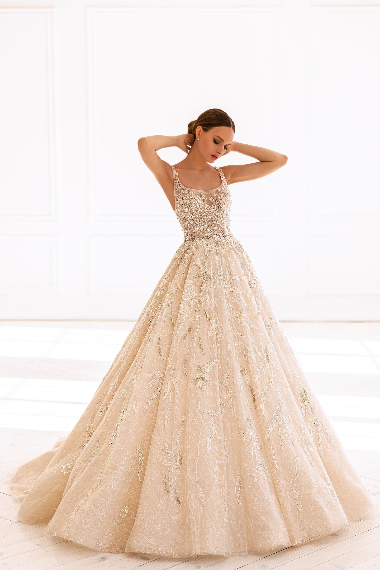 Look 15